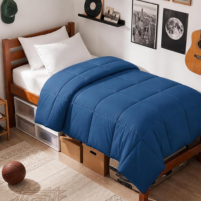 EASELAND Twin/Twin XL Down Alternative Comforter, Navy, 64x88 Inches | Quilted Duvet Insert for College Dorm, Soft Lightweight Bedding with Corner Tabs, Breathable Machine Washable Dorm Essentials