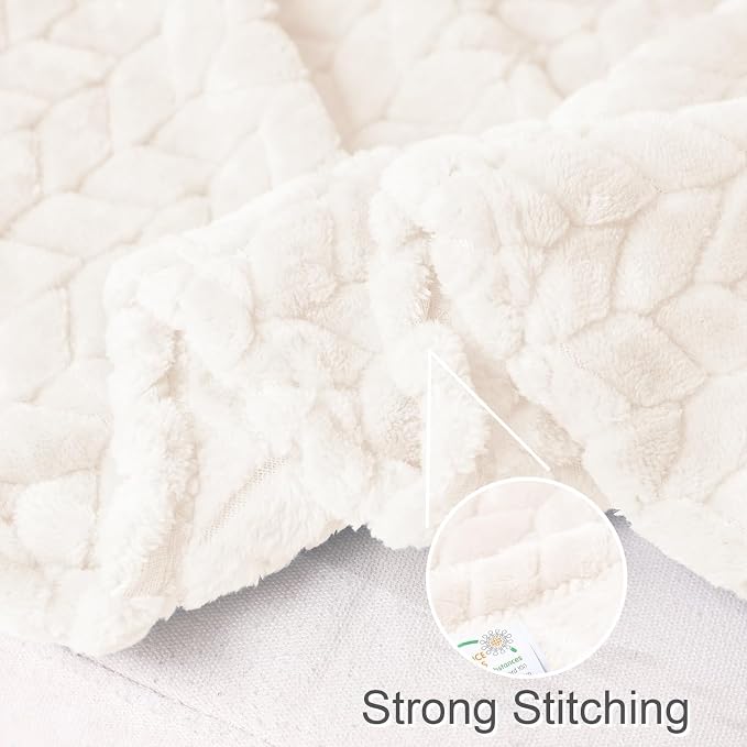 Exclusivo Mezcla Fleece Throw Blanket for Couch Sofa, 50”x70”, Off White | Oversized Soft Cozy Fluffy Blankets for Summer, Decorative Plush Flannel Throws for Living Room, Bedroom with Leaves Pattern
