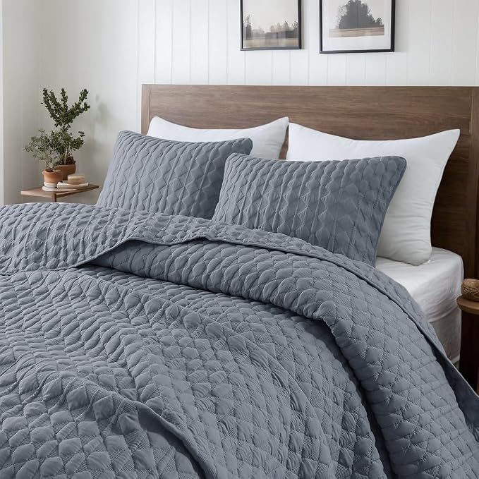 WDCOZY Blue Quilts Queen Size Bedding Sets with 2 Pillow Shams, Lightweight Soft Bedspread Coverlet, Quilted Blanket Thin Comforter Bed Cover for All Season, 3 Pieces, 90x90 inches