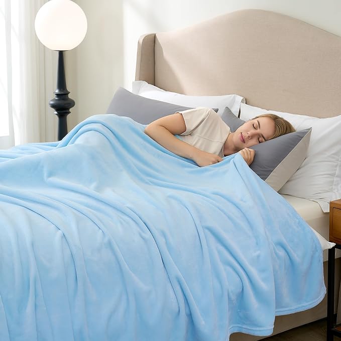 Hansleep Throw Light Blue Fleece Blanket, Soft Flannel Bed Blanket | Fuzzy Cozy Blanket 50x60 Inches, Multi-use for Bed, Sofa, Couch, Travel, Camping, All Season Warm Lightweight Cover