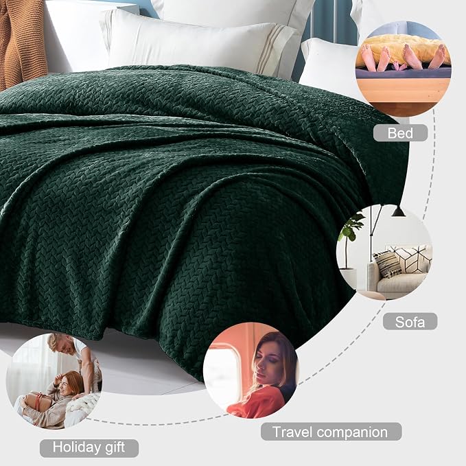 Exclusivo Mezcla Soft Fleece Bed Blanket King Size, 90”x104”, Forest Green | Cozy Fluffy Lightweight Blankets for Summer, Decorative Plush Flannel Throws for Living Room, Bedroom with Leaves Pattern