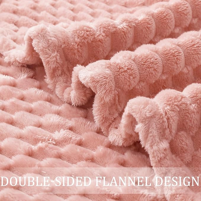 Exclusivo Mezcla 3D Fleece King Size Blanket for Bed, Dusty Pink | Extra Soft Fuzzy Plush Lightweight Bed Blankets, Cozy Fluffy Decorative Blankets for All Seasons, 90x104 Inches