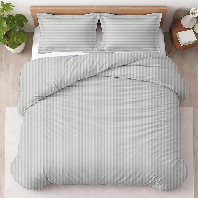 3 Pc California King Size Duvet Cover Set -100% Egyptian Cotton 600 Thread Count Ultra Soft Premium Durable Comforter Cover Zipper Closure & Corner Ties (Striped Silver,104"x98")