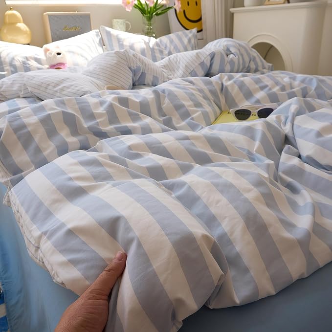LifeTB Blue Striped Comforter Set King, Vintage Blue White Stripes Pattern Printed Comforter with 2 Pillowcases, Breathable Soft Lightweight Bedding Comforter Boho Farmhouse Striped Comforter Set
