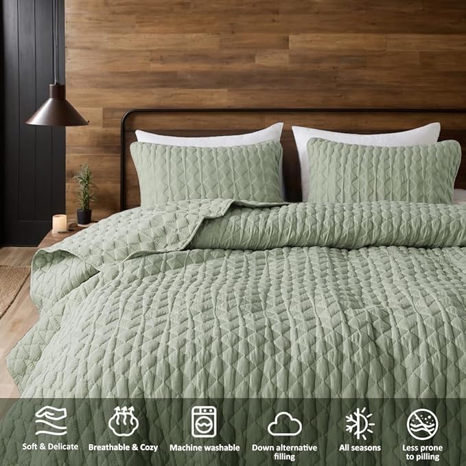 WDCOZY Sage Green Quilt King Size Bedding Sets with 2 Pillow Shams, Lightweight Soft Bedspread Coverlet, Quilted Blanket Thin Comforter Bed Cover, All Season Spring Summer, 3 Pieces, 104x90 inches