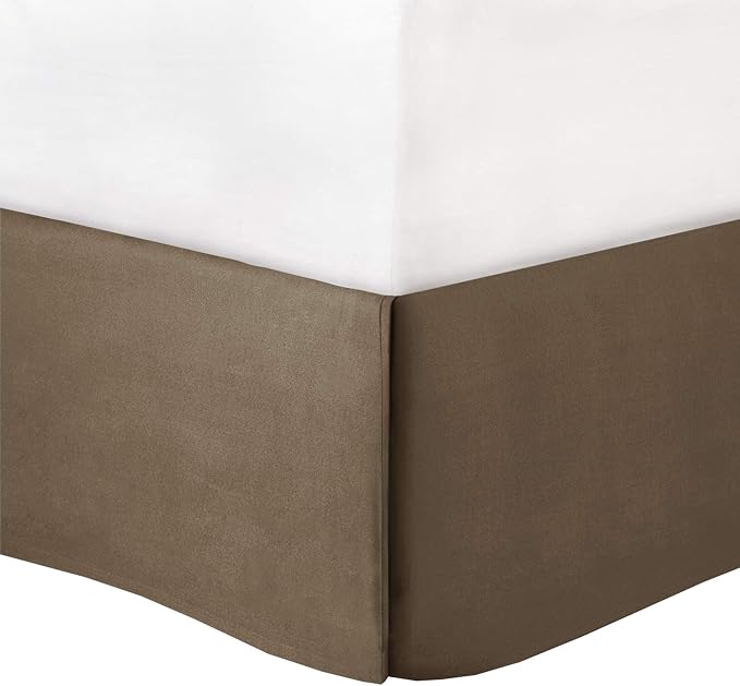 Madison Park Deluxe Hotel Style Comforter Set, 7PC King Bedding Set | All Season Down Alternative Luxury Bedding with Comforter, Shams, Bed Skirt, Decorative Pillows, Taupe/Brown