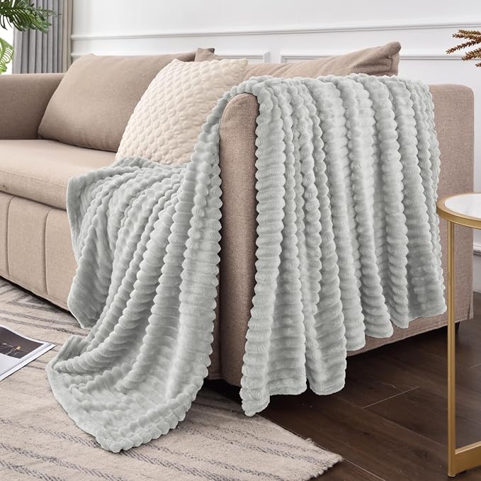 BEDELITE 3D Ribbed Light Grey Fleece Twin Blanket for Couch, 60x80 Inch | Soft Warm Fluffy Throw Blanket for Bed Sofa College Dorm Room Decor, Luxury Cozy Plush Gifts for Women Girls, Lightweight