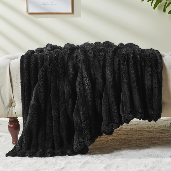 NEWCOSPLAY Fleece Ribbed Cozy Throw Blanket for Couch, Black, 50"x60" | Premium Silky Flannel Blanket, Soft Lightweight Fluffy Throw Blanket for Bed Sofa Decor, Gift for All Season Use