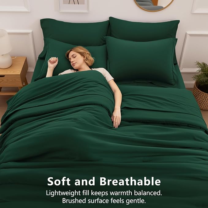 HIMEET Queen Comforter Set 7-Piece Point-Quilted Bed in a Bag Emerald Green | OEKO-TEX Certified, Lightweight 240 GSM Comforter, Flat Sheet, 14-Inch Deep-Pocket Fitted Sheet, Pillowcases & Shams