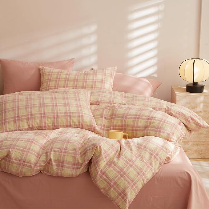 LifeTB Vintage Plaid Comforter Set King, 3 Piece Pink & Yellow Grid Gingham Bedding Comforter with 2 Pillowcases, Lightweight Soft Farmhouse Grid Bedding Aesthetic Plaid Checkered Comforter Set