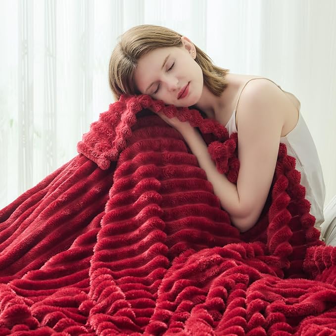NEWCOSPLAY Fleece Ribbed Cozy Queen Blanket for Couch, Red, 90"x90" | Premium Silky Flannel Blanket, Soft Lightweight Fluffy Throw Blanket for Bed Sofa Decor, Gift for All Season Use