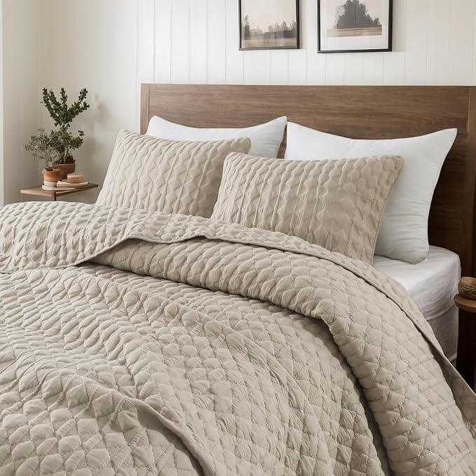 Beige Quilt King Size Bedding Sets with 2 Pillow Shams, Lightweight Soft Bedspread Coverlet, Quilted Blanket Thin Comforter Bed Cover, All Season Summer Spring, Tan Cream, 3 Pieces, 104x90 inches