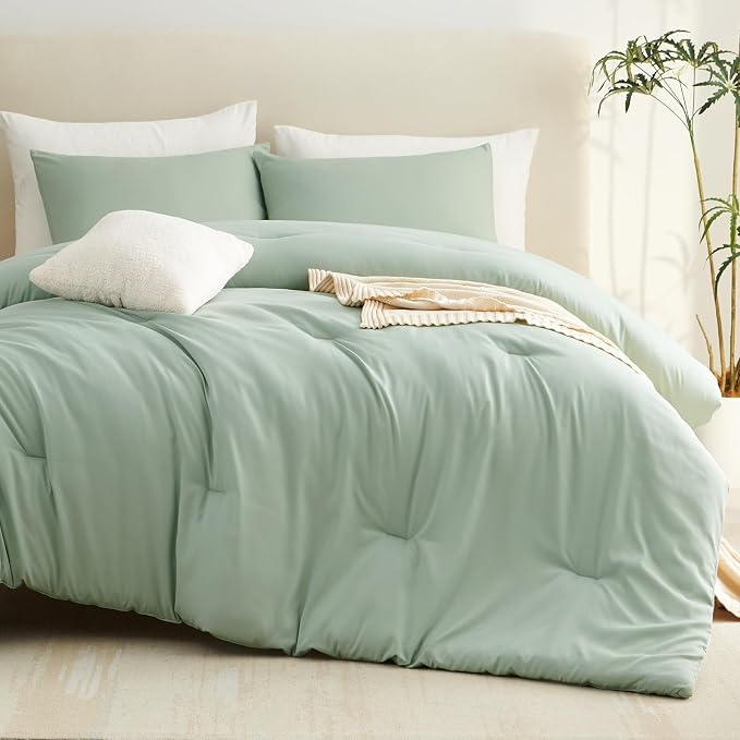 King Comforter Set, 3 Pieces Down Alternative Bedding, Sage Green | 270 GSM All Season Comforter with 4 Corner Ties for Use as a Duvet Insert, OEKO-TEX Certified, 2 Pillowcases, 102 x 90 in