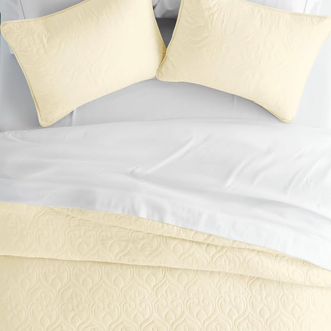 Merit Linens Classic Quilt Coverlet Soft Set in Damask Stitching - Full/Queen Yellow
