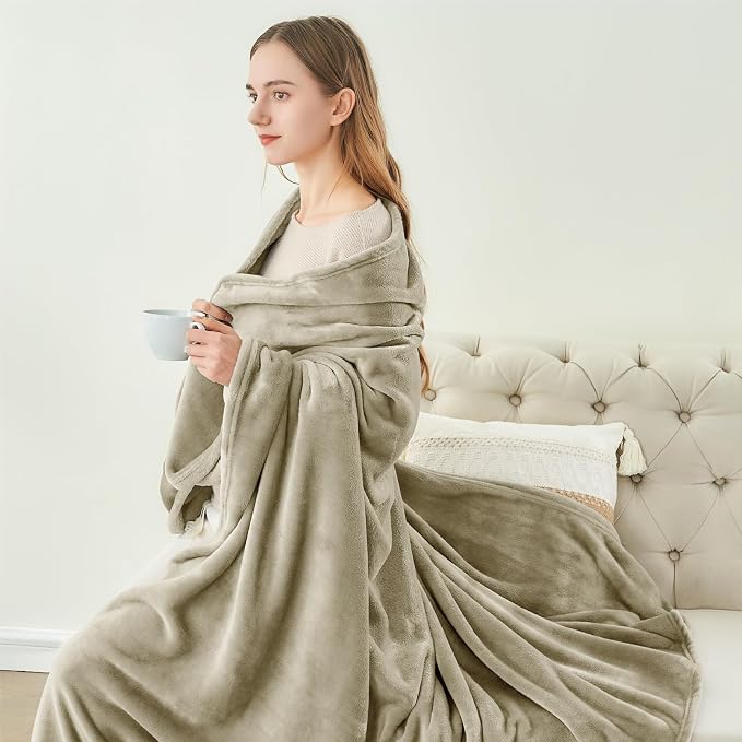 BEDELITE Fleece Blanket Soft Plush Throw for Couch Linen Brown 50"x60" | Ultra Soft Fleece, Plush Microfiber, Lightweight Warmth, All Season Comfort, Fade Resistant, Machine Washable, Couch Sofa Bed