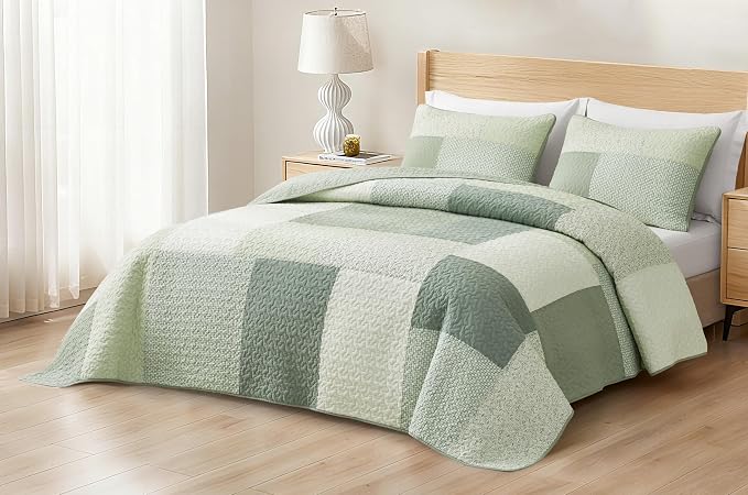 Chezmoi Collection Elm 3-Piece Chic Patchwork Quilt Set - Green Floral Striped Coverlet - Pre-Washed Cotton Lightweight Reversible Bedspread, Oversized King Size