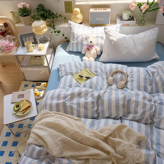 LifeTB Blue Striped Comforter Set King, Vintage Blue White Stripes Pattern Printed Comforter with 2 Pillowcases, Breathable Soft Lightweight Bedding Comforter Boho Farmhouse Striped Comforter Set