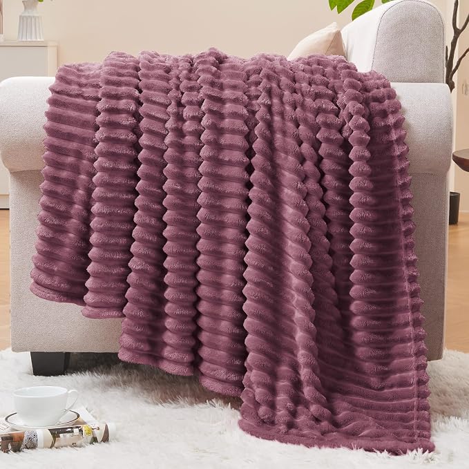 BEDELITE 3D Ribbed Jacquard Plum Fleece Throw Blanket for Couch, 50x60 Inch | Soft Warm Decorative Fluffy Blanket, Cozy Plush Lightweight Fuzzy Throw Blanket for Bed Sofa Home Room Decor, Gift for Women