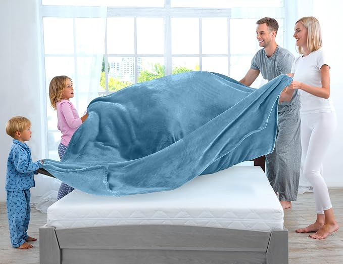 Utopia Bedding Soft Fleece Bed Blanket Twin Size Washed Blue (90x66 Inch) | Microfiber Plush Warm Lightweight Breathable Cozy Blanket Anti-Static, All Season Use, Gift for Women and Men