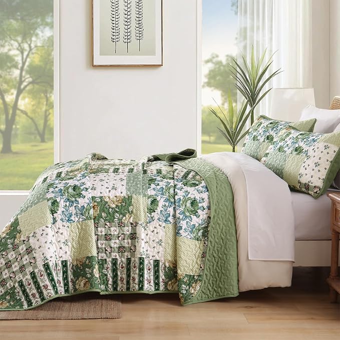 Patchwork Quilt Set Queen Size, Sage Green Floral Plaid Bedspread | Rustic Flower Coverlet Set, Soft Lightweight Farmhouse Quilt Bedding Set 3 Pieces for All Season, 96''x90''