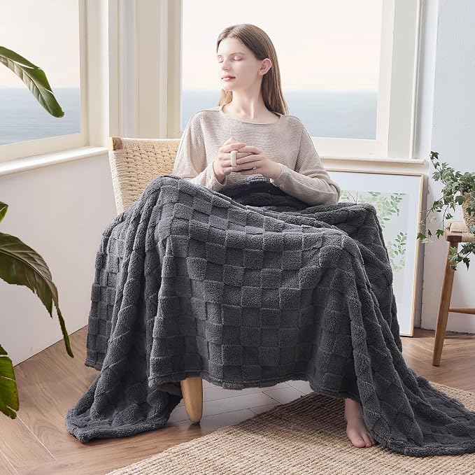 NEWCOSPLAY 3D Checkered Flannel Queen Blanket, Dark Grey, 90"x90" | Super Soft Cute Lightweight Decorative Premium Silky Fleece Blanket for Couch Sofa Bed, Gift for Women Men, All Season Use