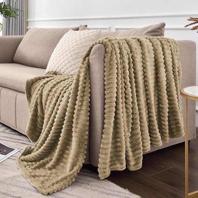 BEDELITE 3D Ribbed Light Brown Fleece Twin Blanket for Couch, 60x80 Inch | Soft Warm Fluffy Blanket for Bed Sofa College Dorm Room Decor, Luxury Cozy Plush Birthday Gifts for Women Girls, Lightweight