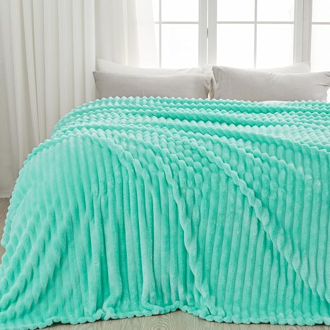 NEWCOSPLAY Fleece Ribbed Cozy Queen Blanket for Couch, Aqua, 90"x90" | Premium Silky Flannel Blanket, Soft Lightweight Fluffy Throw Blanket for Bed Sofa Decor, Gift for All Season Use
