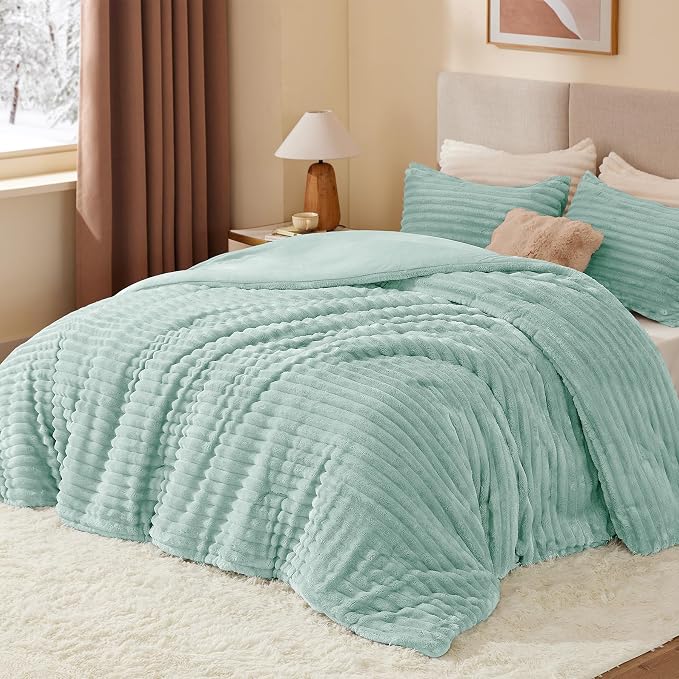 BEDELITE Fleece Queen Comforter Set, Fluffy Bed Set, Light Green | Super Soft & Warm Bedding, Luxury Fuzzy Faux Fur Comforter for Winter, Heavy Plush Bedding, with 2 Pillowcases