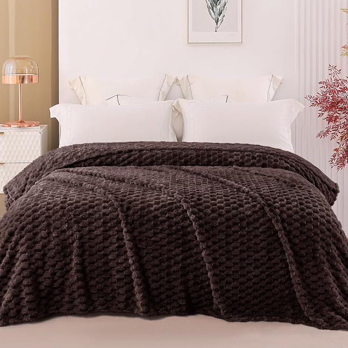 Exclusivo Mezcla 3D Fleece Queen Size Blanket for Bed, Coffee | Extra Soft Fuzzy Plush Lightweight Bed Blankets, Cozy Fluffy Decorative Blankets for All Seasons, 90x90 Inches