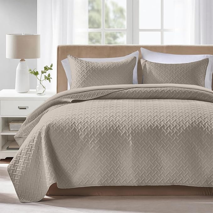 FLYMME Quilts King Size,Lightweight Taupe Bedspreads,Basket Weave Pattern,Ultra Soft Microfiber Bed Coverlet 3 Pieces for All-Seasons (1 Quilt,2 Pillow Shams)