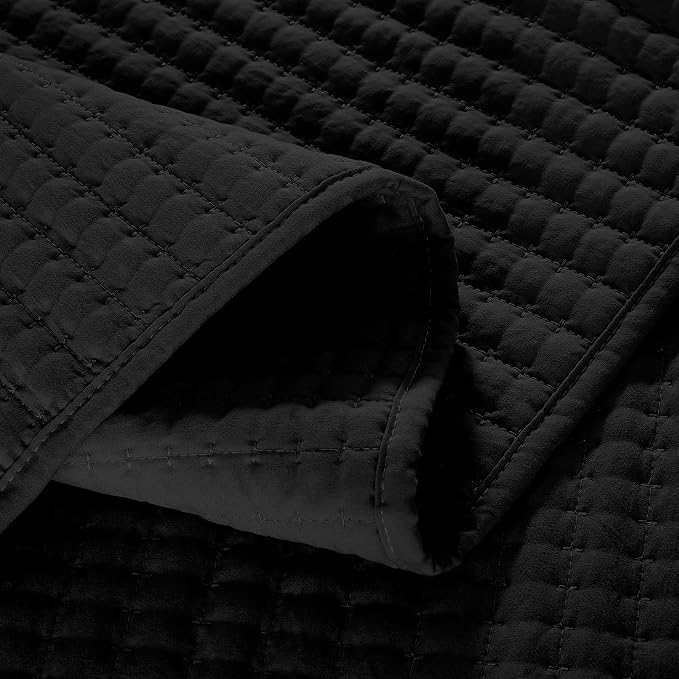 King Size Quilt-Lightweight Black Bedspreads King Quilt Bedding Set | Soft Coverlet with 2 Pillow Shams for All Seasons, Suitable for Bed, Couch, 3 Pieces, 106"x94"