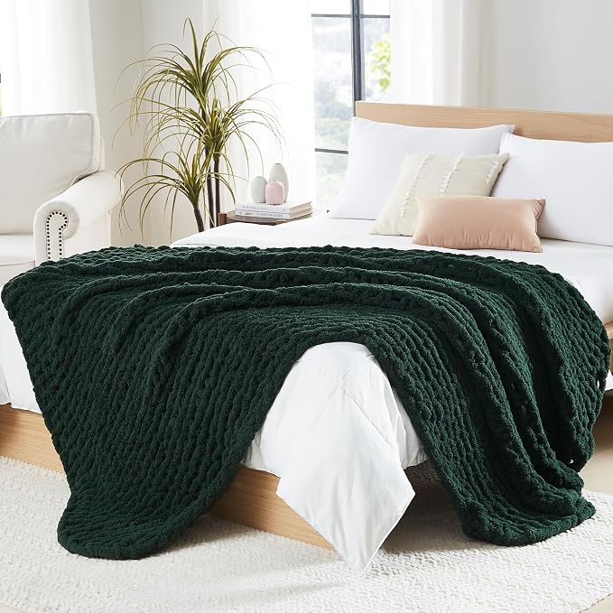 L'AGRATY Chunky Knit Throw Blanket for Couch, 72 x 84 Inches, Olive Green | Handmade Chenille Crochet Blanket for Sofa Bed, Thick Cable Knitted Blankets for Room Home Decor, Birthday Gift for Women Mom