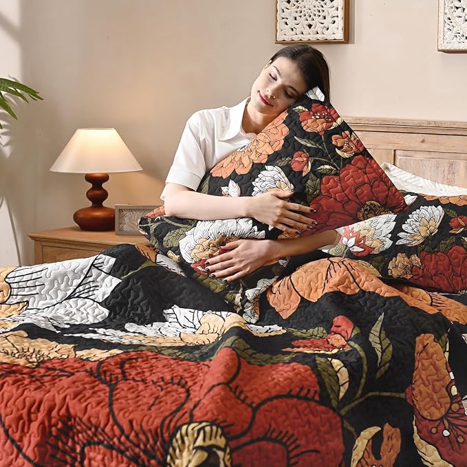 Andency Oversized King Quilt Set Black, 128x120 Floral Super King Bedspread | 3 Pieces Brown Boho Flower Botanical Summer Bedspreads with 2 Shams, Reversible Polyester Coverlet Set for All Seasons