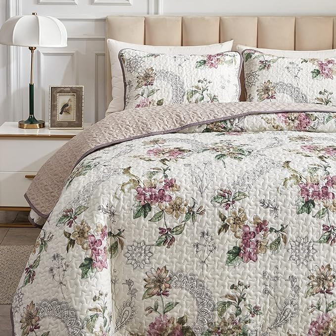 Flysheep 2 Pieces Quilt Set Twin Size, Beige Floral Reversible Bedspread Coverlet Set, Soft Microfiber Lightweight Bed Cover for Kids (68" x 86", 1 Quilt+ 1 Pillow Sham)