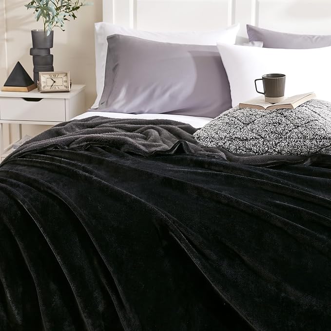 Hansleep Full Black Fleece Blanket, Soft Flannel Bed Blanket | Fuzzy Cozy Blanket 84x90 Inches, Multi-use for Bed, Sofa, Couch, Travel, Camping, All Season Warm Lightweight Cover