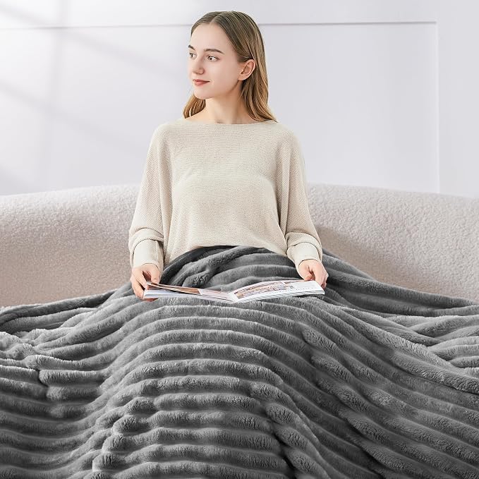 BEDELITE Ribbed Fleece Throw Blanket for Couch, Grey, 50"x70" | Ultra-Soft Plush Fleece, Warm Yet Lightweight, Ribbed Texture, Home Decor, Machine Washable, Giftable, All-Season Use