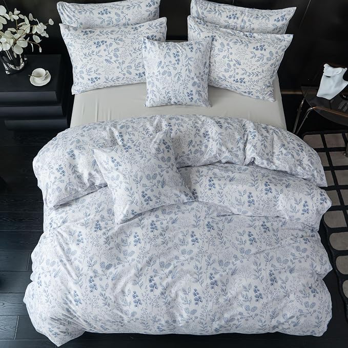 King Size Floral Comforter Set 3 Pieces Soft Chic Garden Style Blue Print Lightweight Botanical Flower Comforter Set for All Seasons 1 Comforter and 2 Pillowcases