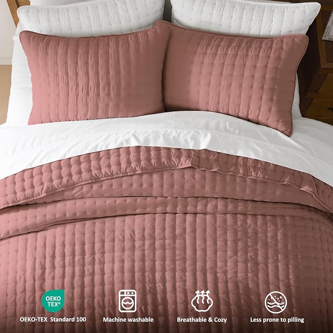 WDCOZY King Size Quilt Bedding Sets with 2 Pillow Shams, Lightweight Soft Bedspread Coverlet, Quilted Blanket Thin Comforter Bed Cover for All Season, 3 Pieces, 104x90 inches, Rose Red