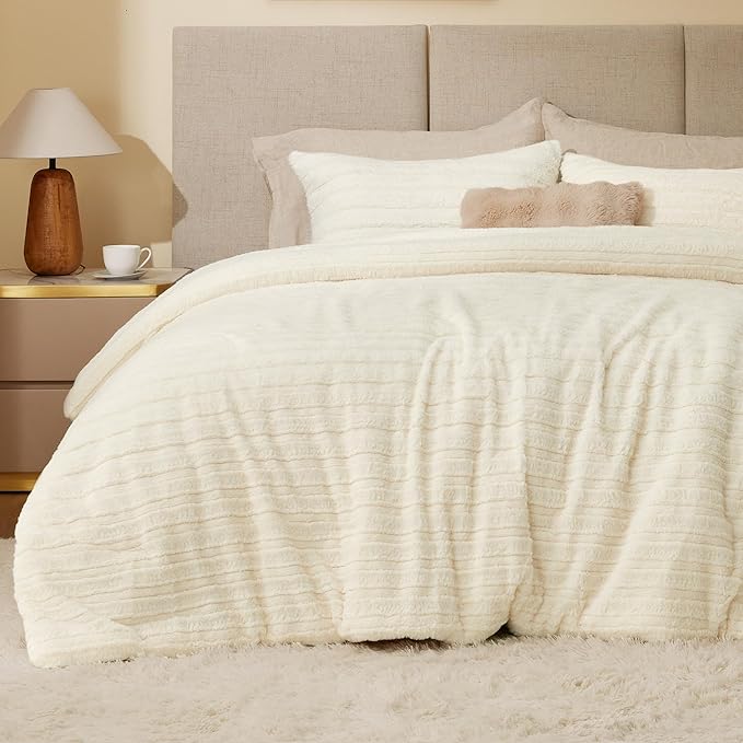 BEDELITE Faux Fur King Size Comforter Set, Fluffy Bed Set, Cream White | Super Soft & Warm, Luxury Fuzzy Cozy Comforter for Winter, Heavy Plush Bed set, with 2 Pillowcases