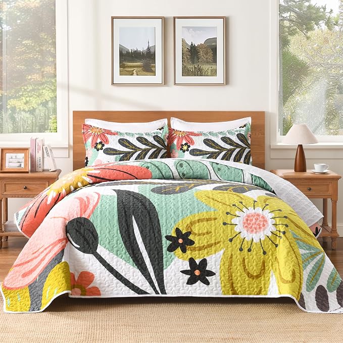 Andency Quilt Queen Size, Green Floral Boho Summer Bedspread 3 Pieces | White Flower Botanical Summer Bedspreads with 2 Shams, Reversible Polyester Coverlet Set for All Seasons, 96"x90"