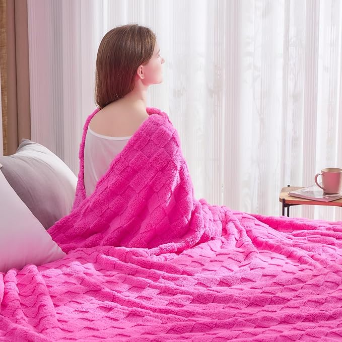 NEWCOSPLAY 3D Checkered Flannel Queen Blanket, Hot Pink Checkered, 90"x90" | Super Soft Cute Lightweight Decorative Premium Silky Fleece Blanket for Couch Sofa Bed, Gift for Women Men, All Season Use