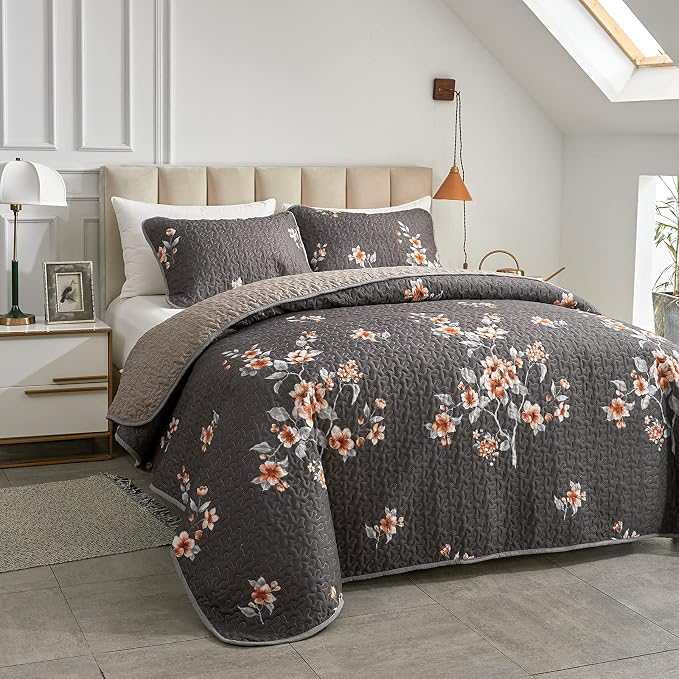 Flysheep 3 Pieces Quilt Set King Size, Dark Gray Floral Reversible Bedspread Coverlet Set, Soft Microfiber Lightweight Bed Cover for All Season (102" x 90", 1 Quilt+ 2 Pillow Shams)