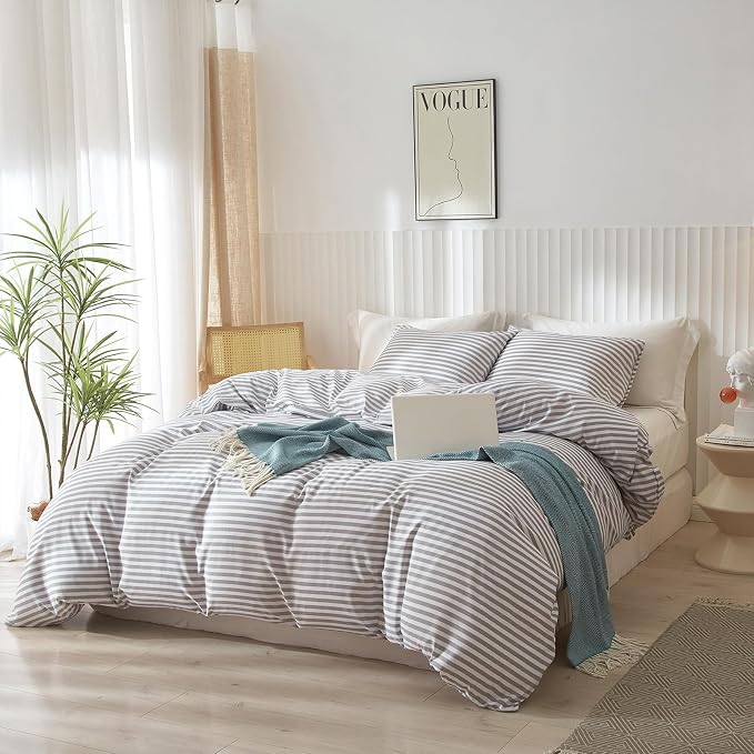 Striped Comforter Set Twin XL Size Grey White Stripes Pattern Comforter Fluffy Bed Set for Men Boys 3 Pieces Lightweight Bedding Comforter Set for All Seasons Soft Fluffy Comforter with 2 Pillowcases