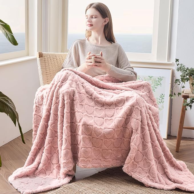 NEWCOSPLAY 3D Heart Checkered Flannel Throw Blanket, Dusty Pink, 50"x70" | Super Soft Cute Lightweight Decorative Premium Silky Fleece Blanket for Couch Sofa Bed, Gift for Women Men, All Season Use