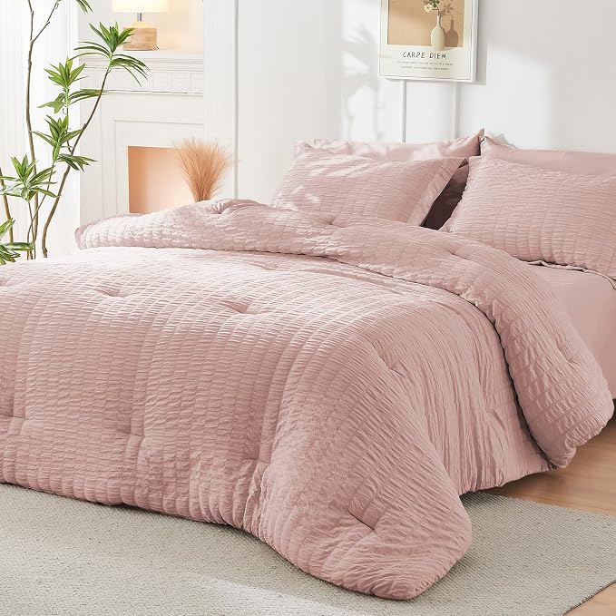 HYMOKEGE Rose Gold Oversized Queen Comforter Set Seersucker 7 Pieces, All Season Luxury Bed in a Bag for Bedroom, Bedding Set with Comforter, Sheets, Pillowcases & Shams