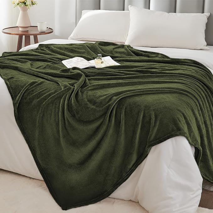 BEDELITE Fleece Blanket Soft Plush Throw for Couch Olive Green 50"x60" | Ultra Soft Fleece, Plush Microfiber, Lightweight Warmth, All Season Comfort, Fade Resistant, Machine Washable, Couch Sofa Bed