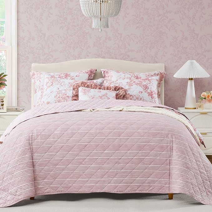 BLOOMHAVEN Queen Quilt Set-3 Pieces Soft Bedding Floral Reversible Coverlet | All Seasons Lightweight Quilts Queen Size for Bed, Breathable Vintage Bedspread with Shams, Dusty Rose Pink
