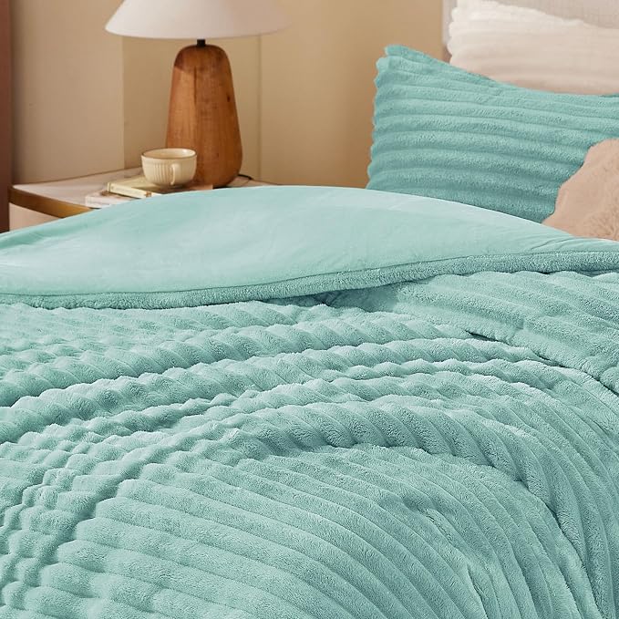 BEDELITE Fleece Twin/Twin XL Comforter Set, Fluffy Bed Set, Haze Blue | Super Soft & Warm Bedding, Luxury Fuzzy Faux Fur Comforter for Winter, Heavy Plush Bedding, with 1 Pillowcase