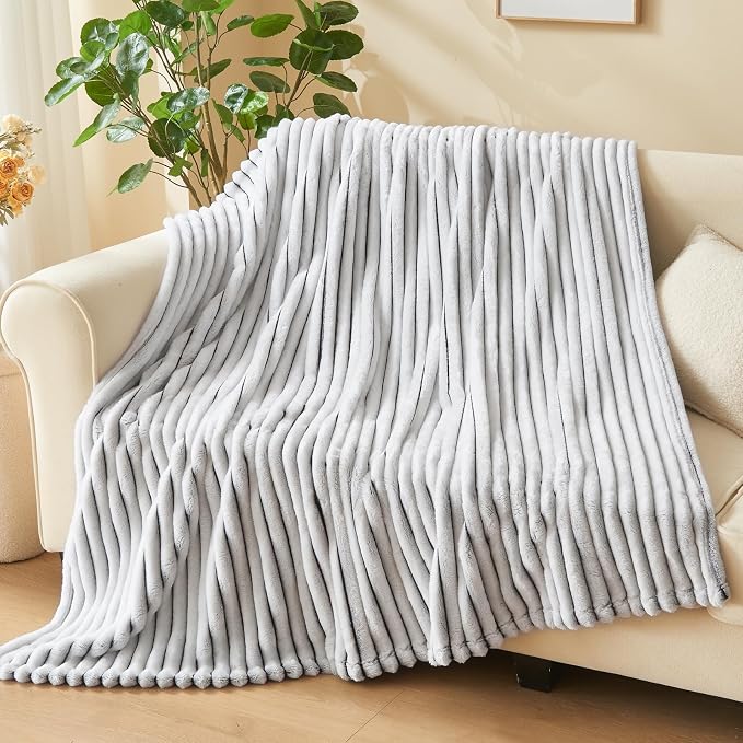 NEWCOSPLAY Fleece Ribbed Cozy Twin Blanket for Couch, Black White, 60"x80" | Premium Silky Flannel Blanket, Soft Lightweight Fluffy Throw Blanket for Bed Sofa Decor, Gift for All Season Use