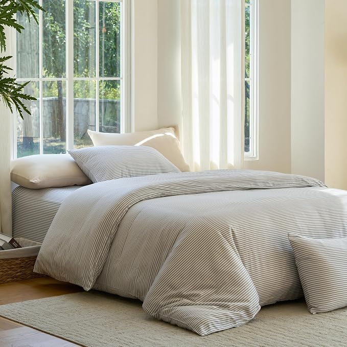 DOZ Duvet Cover Set, 100% Viscose derived from Bamboo, Organically Grown, Buttery Soft, Cooling Duvet Covers, High GSM, 1 Duvet Cover and 2 Pillowcases, 106"x90" (Stripe, King/Cal King)